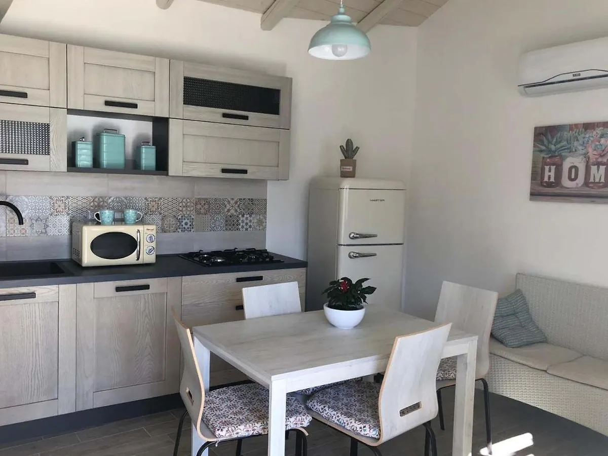 Apartment Domus Deiana Case Vacanza San Giovanni Suergiu Italy